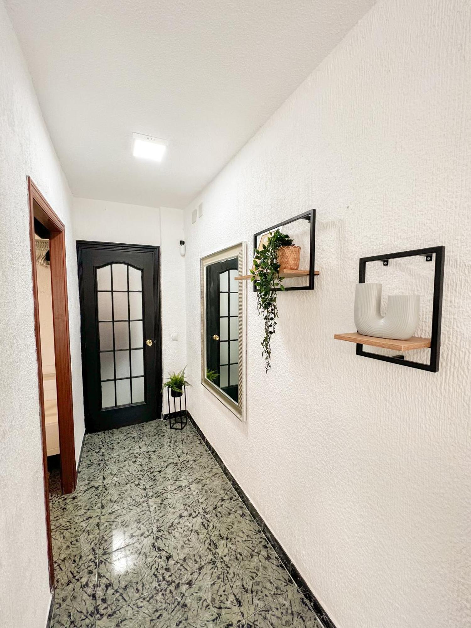 Апартаменты Cozy And Bright Flat With Pool Торремолинос Экстерьер фото