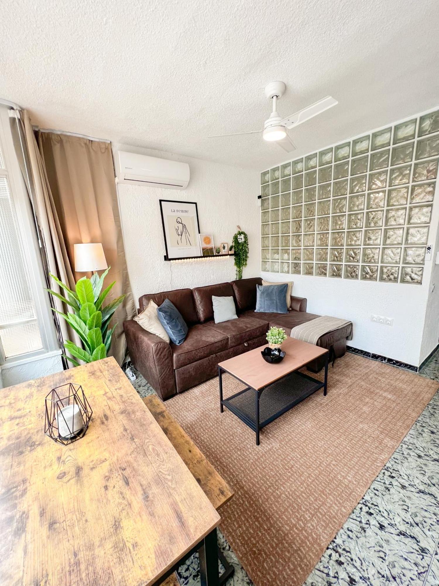 Апартаменты Cozy And Bright Flat With Pool Торремолинос Экстерьер фото
