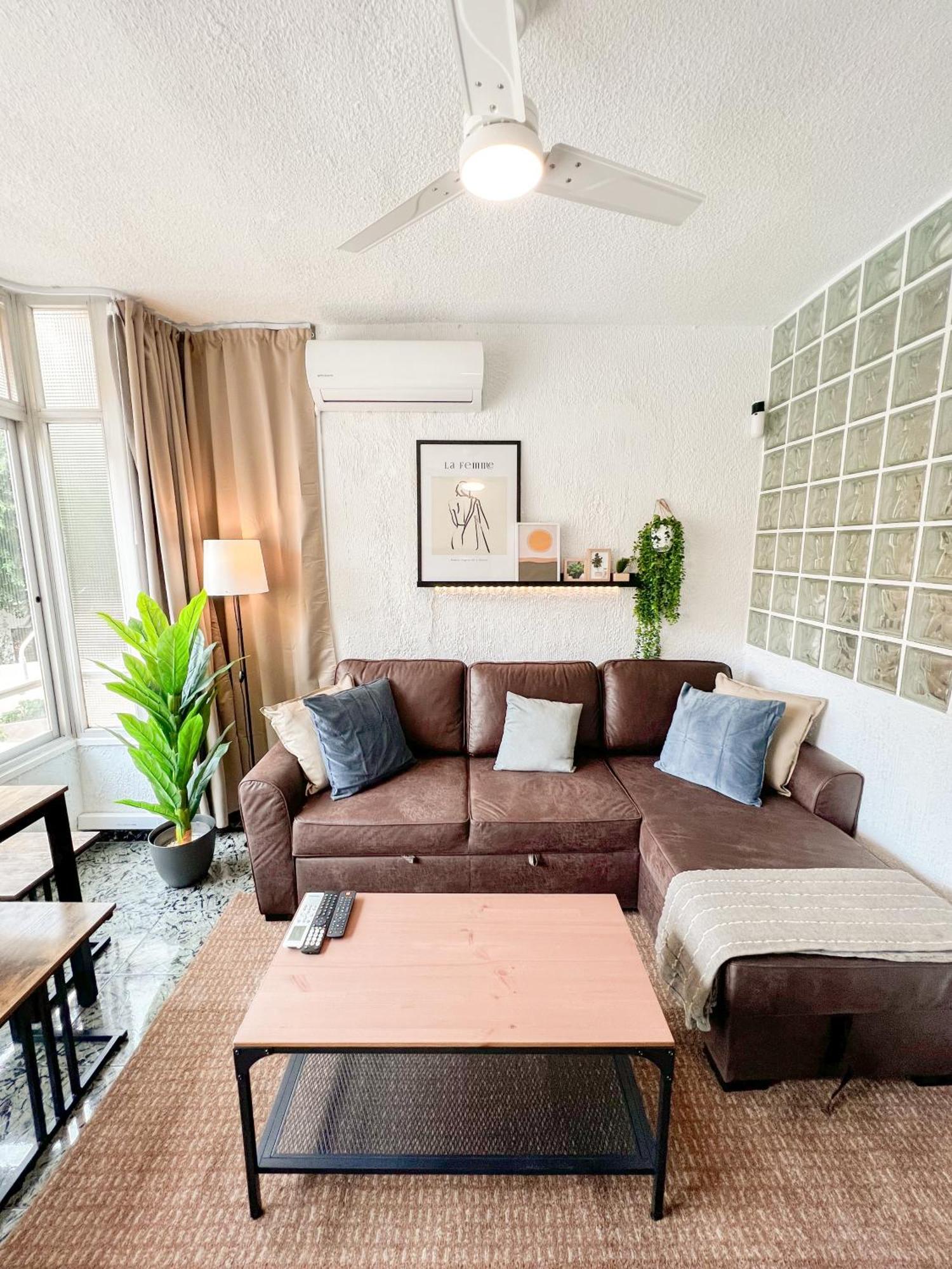 Апартаменты Cozy And Bright Flat With Pool Торремолинос Экстерьер фото
